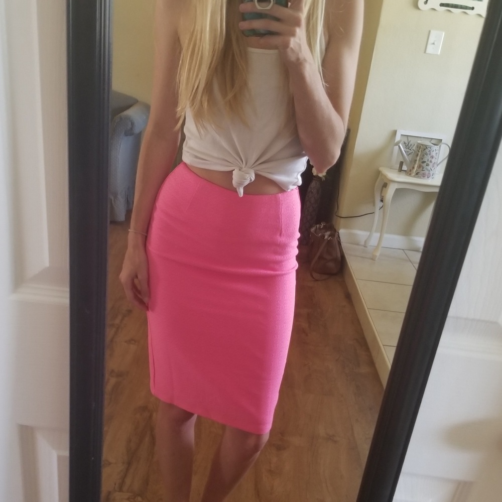 💗 Neon Pink Pencil Skirt